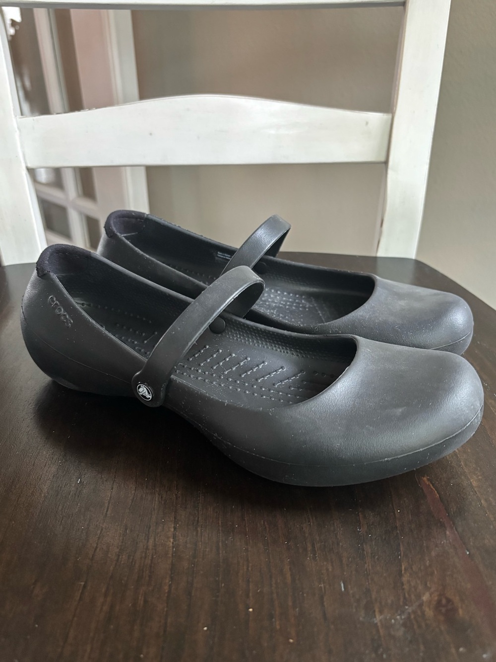 CROCS Women’s Black Mary Jane Slip-On Shoes Size 11
